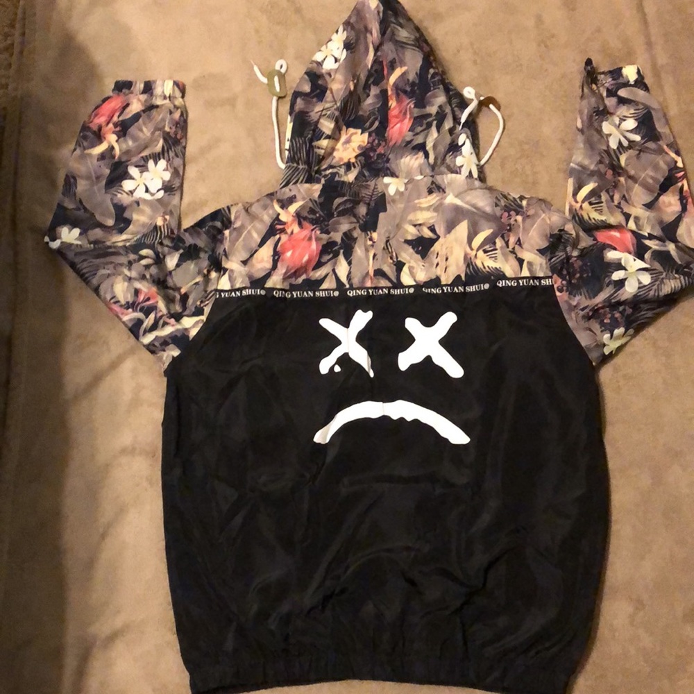 Light windbreaker - Picture 2 of 3